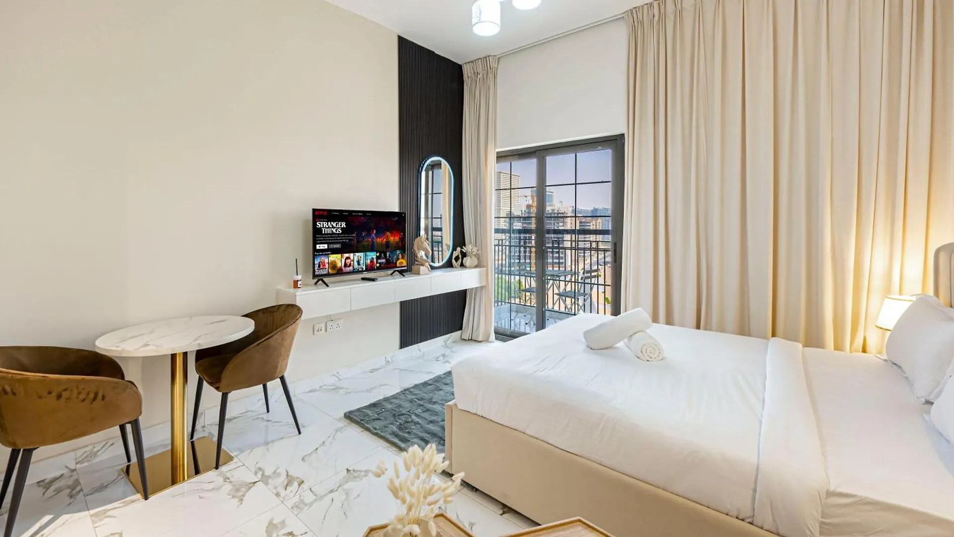 Luxurious Studio Near Dubai Silicon Oasis