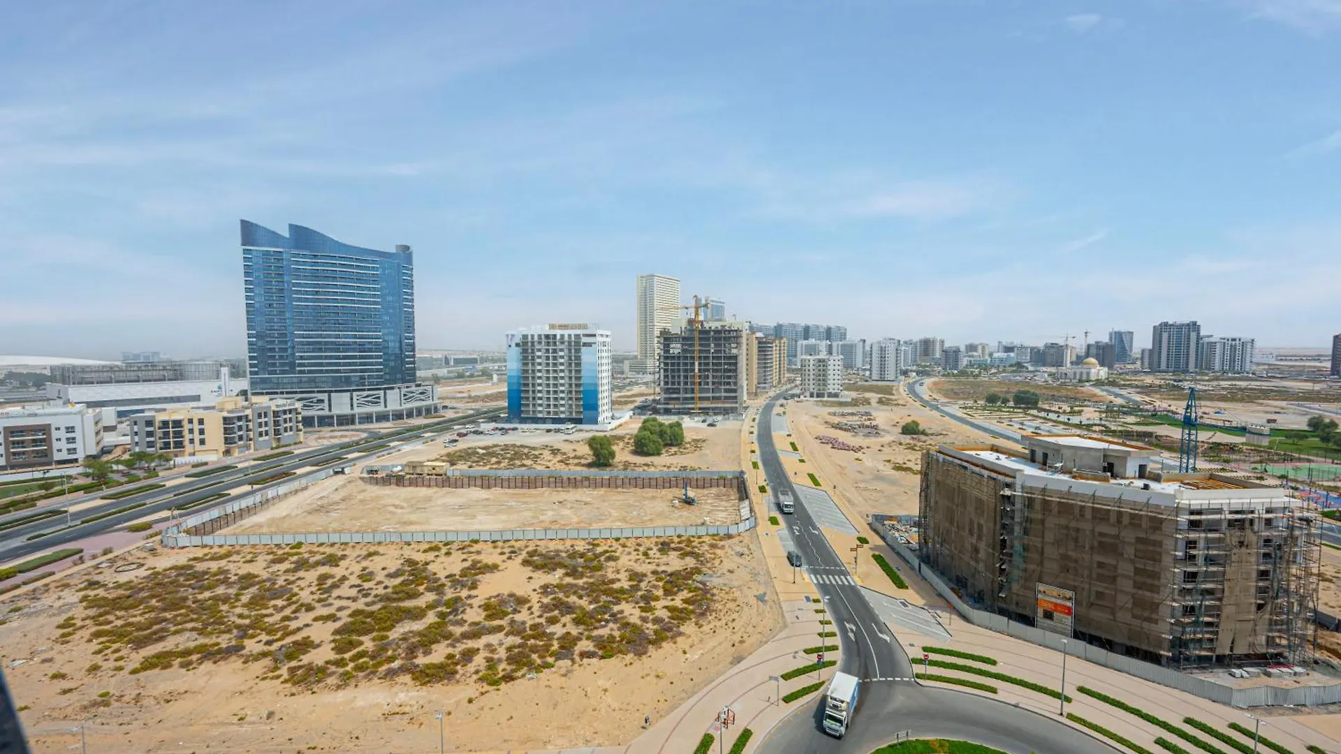 Appartamento Luxurious Studio Near Dubai Silicon Oasis