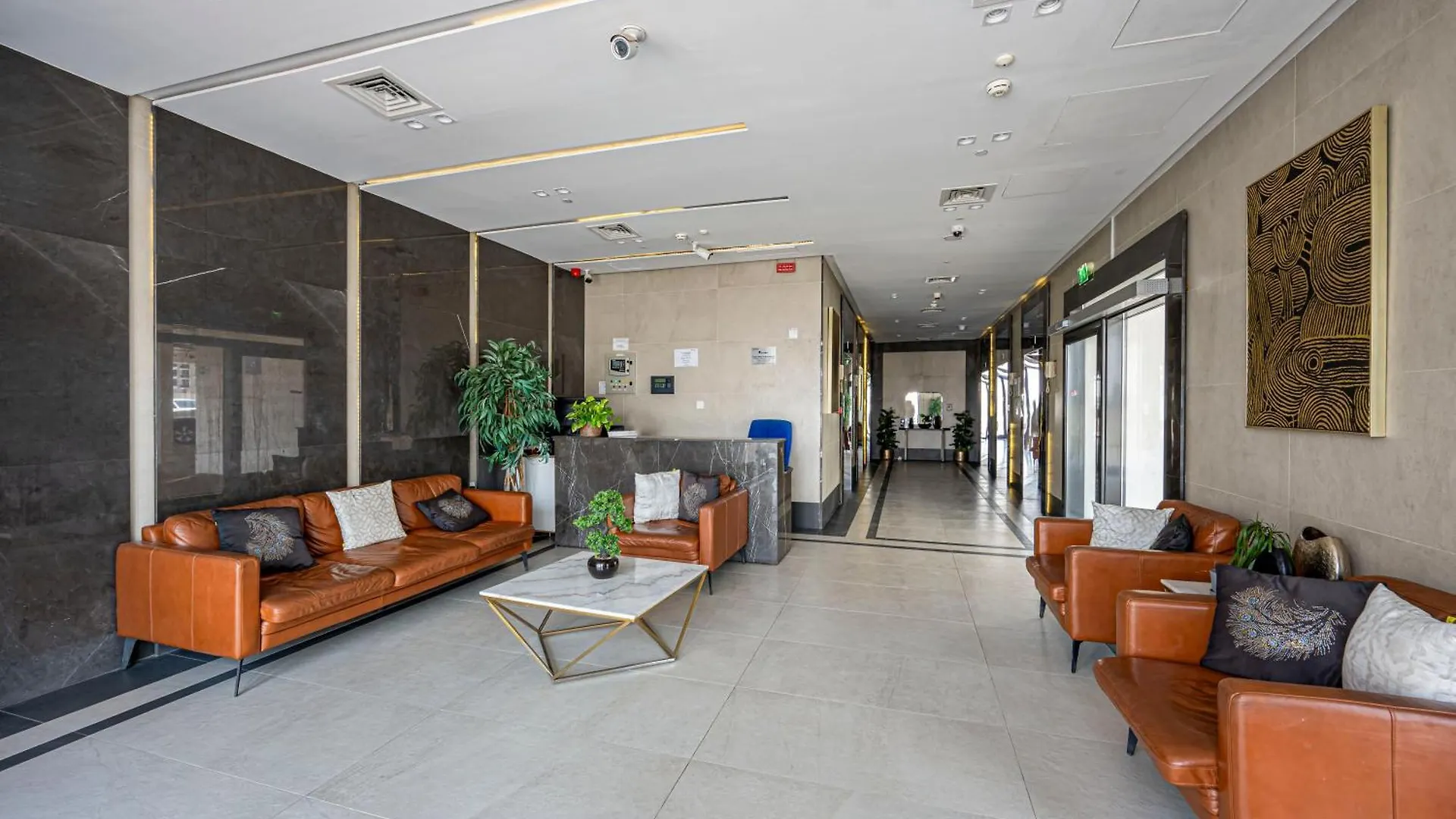 Luxurious Studio Near Dubai Silicon Oasis 0*,